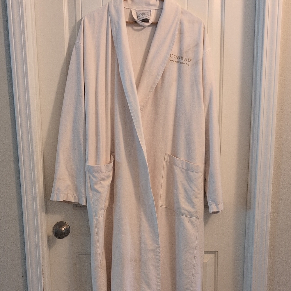 Conrad Washington DC Cream Robe
